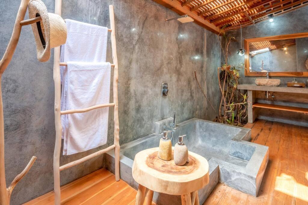 Secret River Villa - Luxury Villa 5 Bedrooms - Kerobokan - Canggu 외부 사진