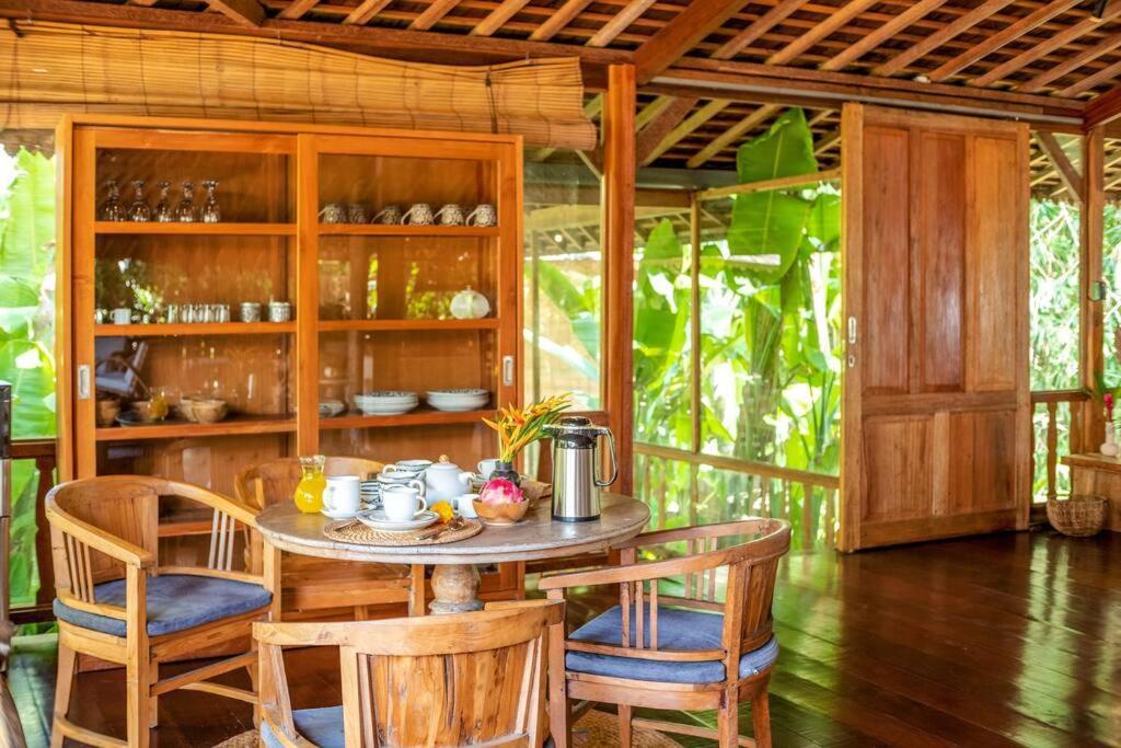 Secret River Villa - Luxury Villa 5 Bedrooms - Kerobokan - Canggu 외부 사진